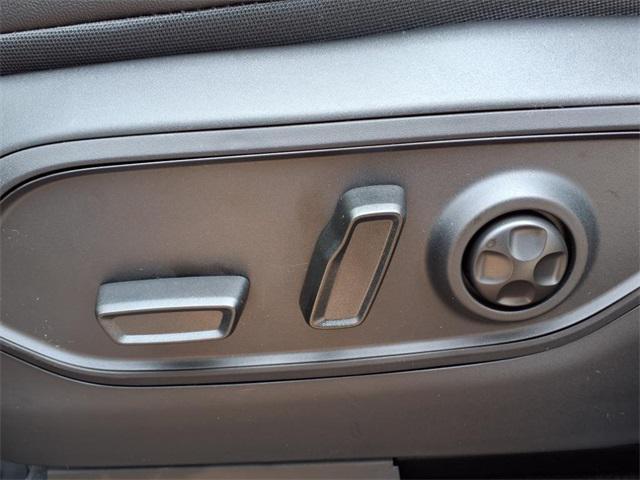 new 2025 Jeep Grand Cherokee car, priced at $40,439