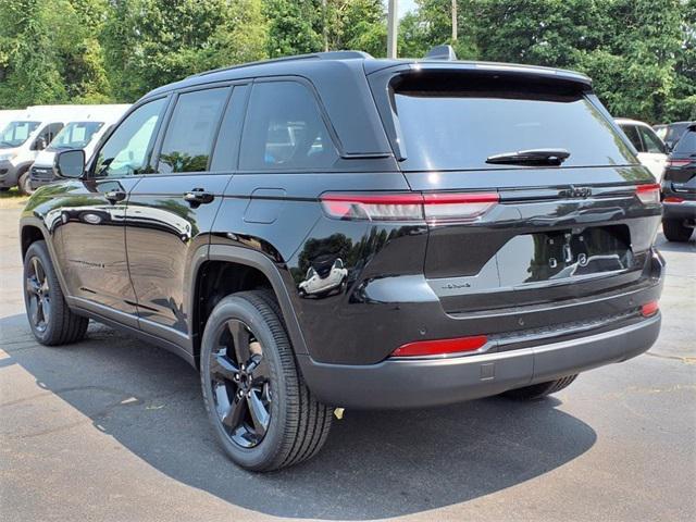 new 2025 Jeep Grand Cherokee car, priced at $40,439