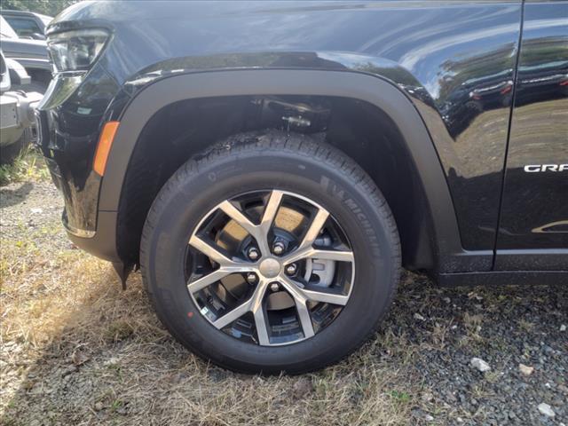 new 2024 Jeep Grand Cherokee L car, priced at $42,944