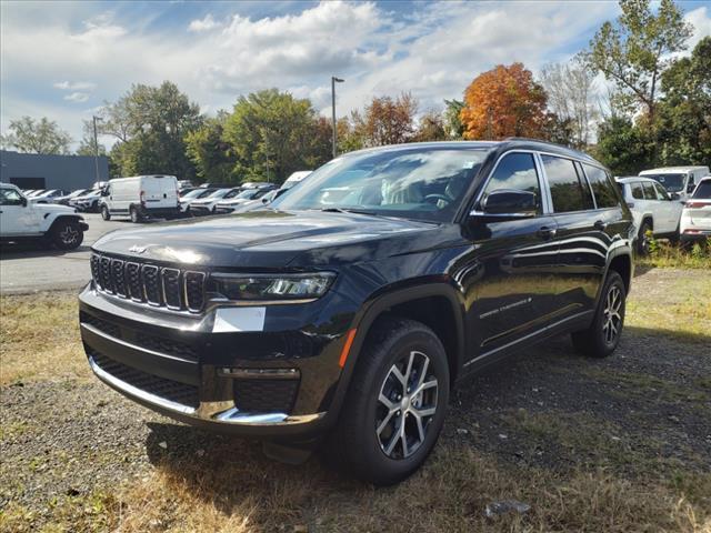 new 2024 Jeep Grand Cherokee L car, priced at $42,944