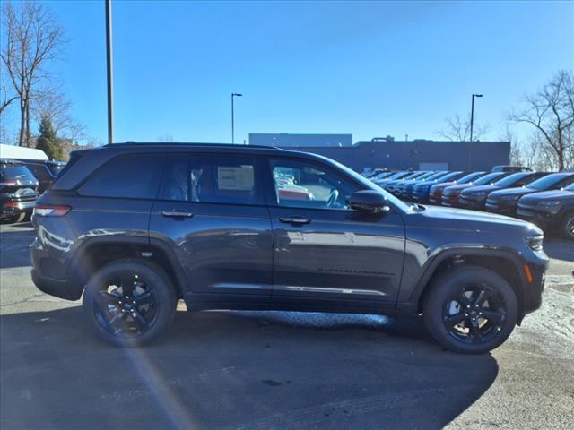 new 2025 Jeep Grand Cherokee car, priced at $43,231