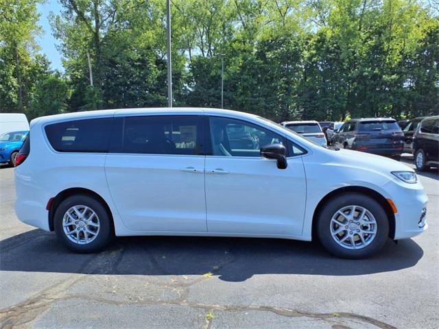new 2026 Chrysler Pacifica car, priced at $39,890