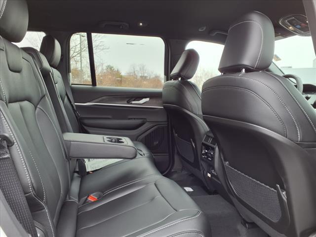 new 2025 Jeep Grand Cherokee car, priced at $39,742