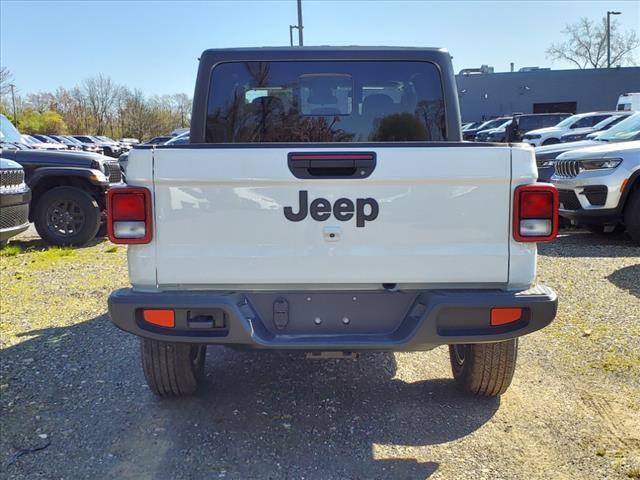 new 2024 Jeep Gladiator car, priced at $46,569