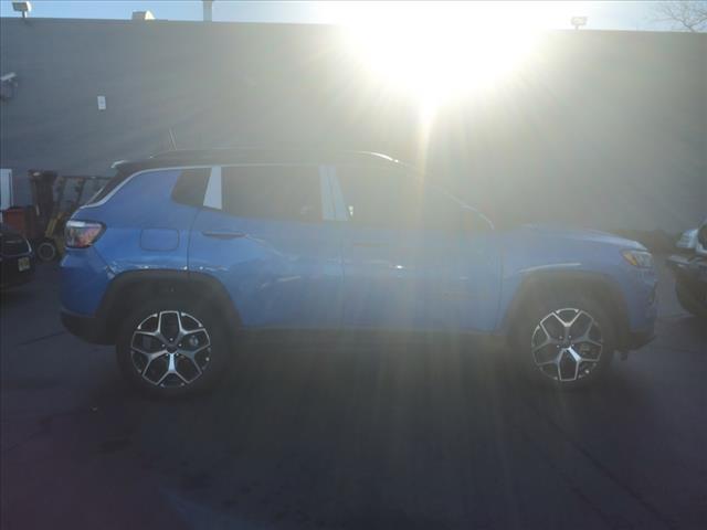 new 2025 Jeep Compass car, priced at $33,123