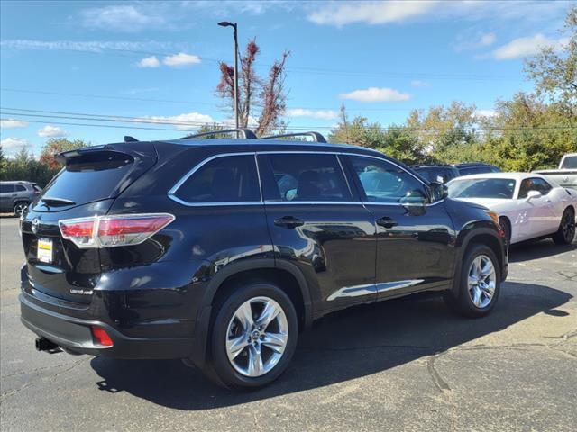 used 2016 Toyota Highlander car, priced at $21,527