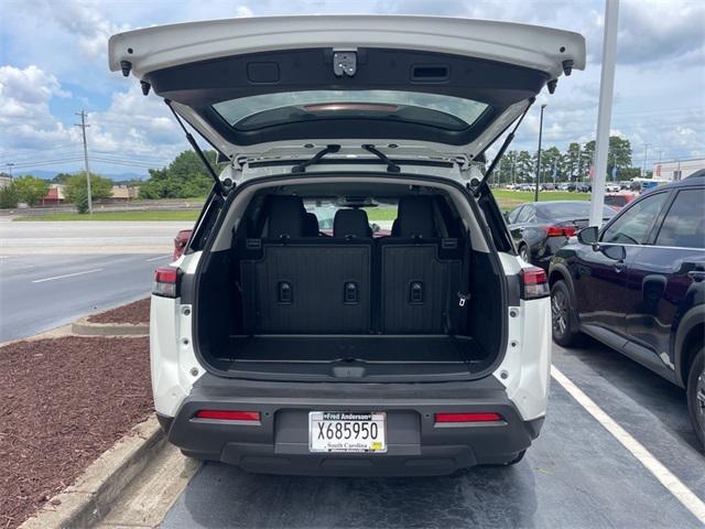 new 2024 Nissan Pathfinder car, priced at $37,999