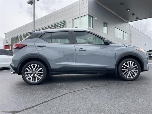 new 2024 Nissan Kicks car, priced at $24,999