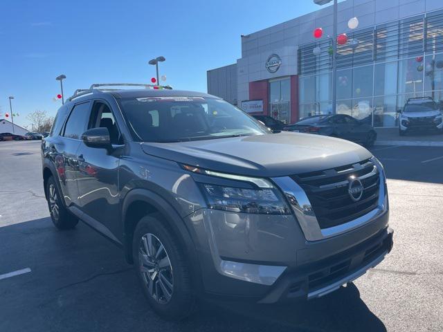 new 2025 Nissan Pathfinder car, priced at $40,812