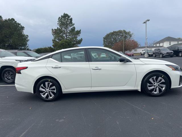 new 2025 Nissan Altima car, priced at $25,450