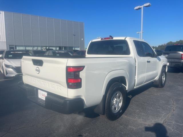 new 2025 Nissan Frontier car, priced at $31,095