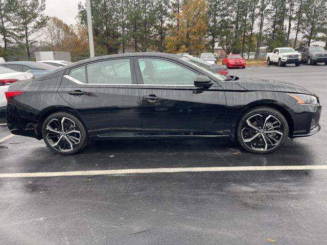 new 2025 Nissan Altima car, priced at $27,075