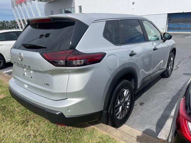 new 2025 Nissan Rogue car, priced at $31,999