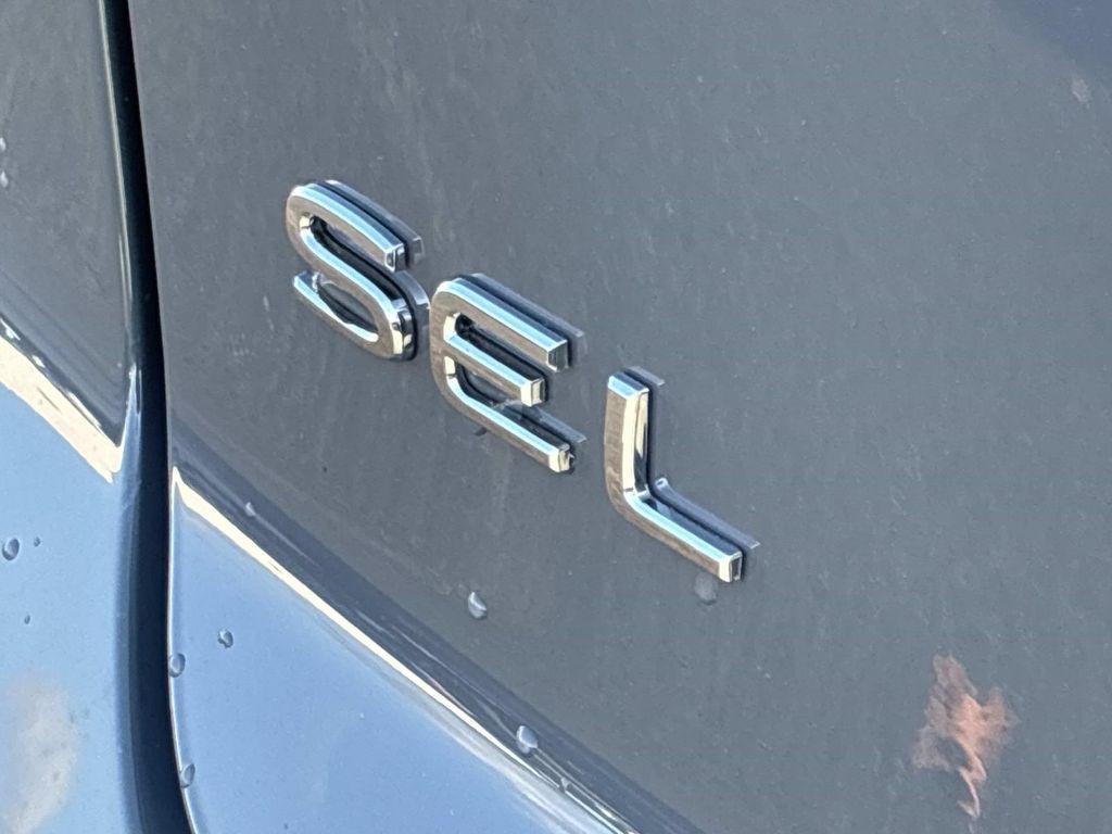 new 2026 Volkswagen Atlas Cross Sport car, priced at $55,120