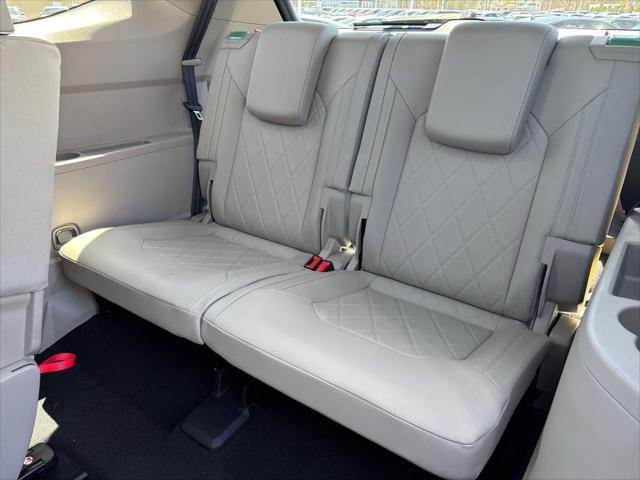 new 2025 Volkswagen Atlas car, priced at $52,450