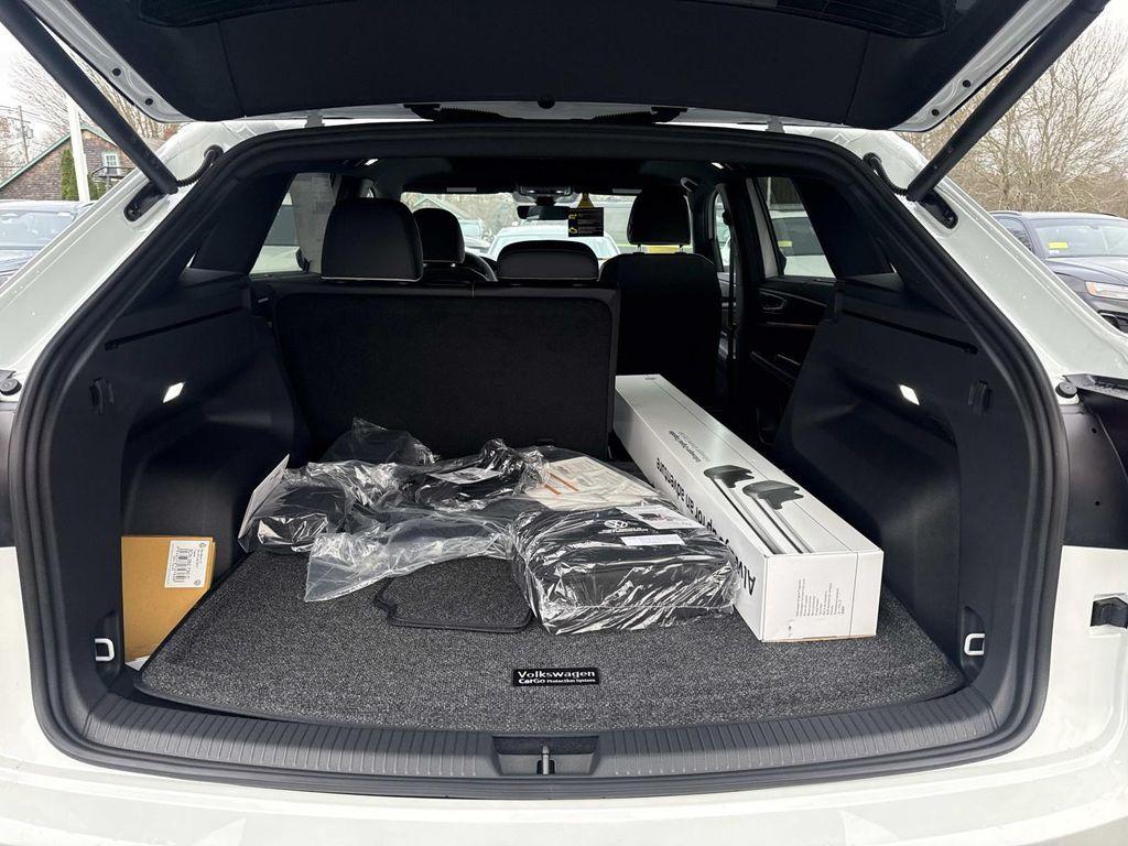 new 2026 Volkswagen Atlas Cross Sport car, priced at $54,946