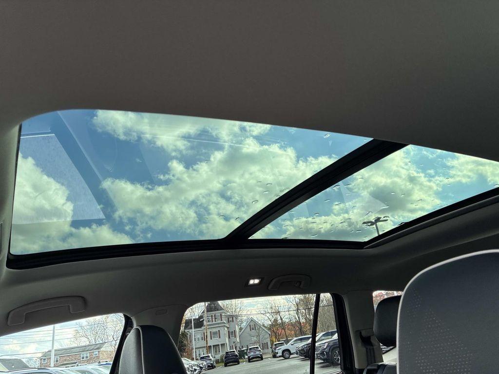 new 2026 Volkswagen Atlas car, priced at $56,188