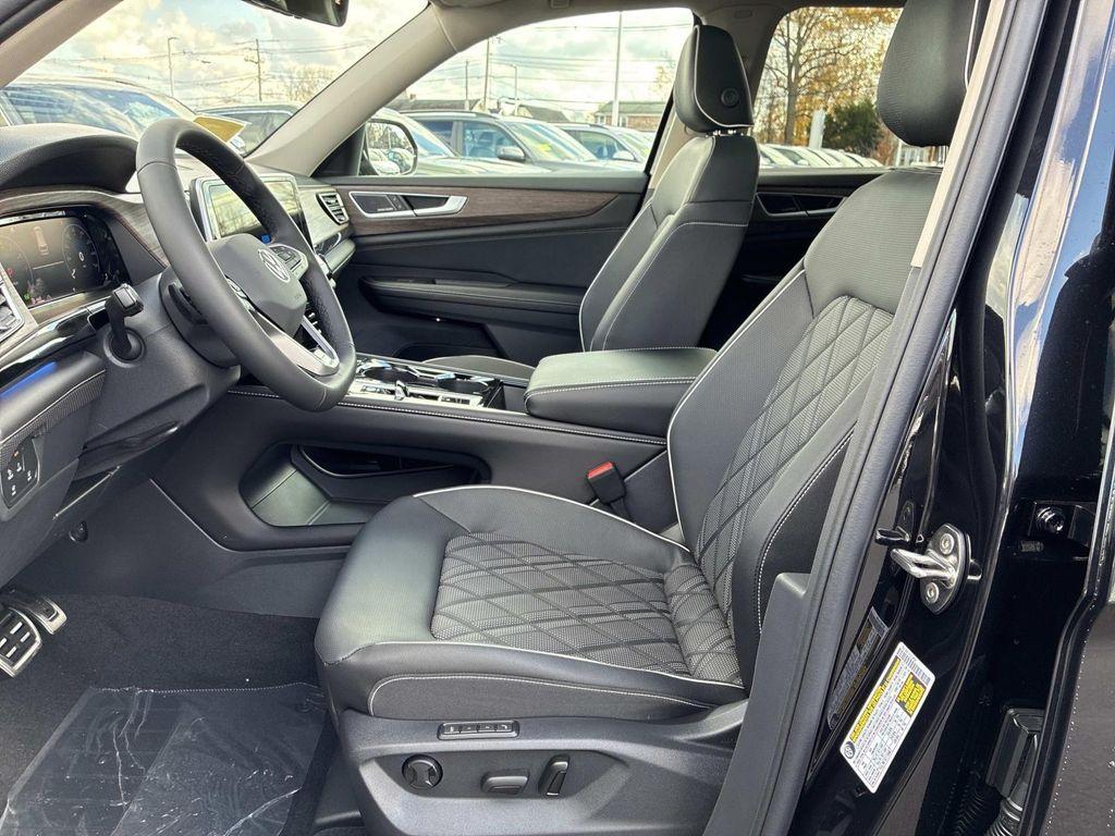 new 2026 Volkswagen Atlas car, priced at $56,188