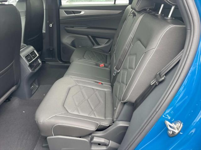 new 2025 Volkswagen Atlas Cross Sport car, priced at $38,218