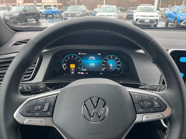 new 2025 Volkswagen Atlas Cross Sport car, priced at $38,218
