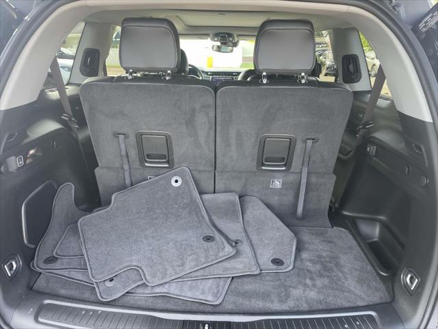 used 2022 Jeep Grand Cherokee L car, priced at $34,989