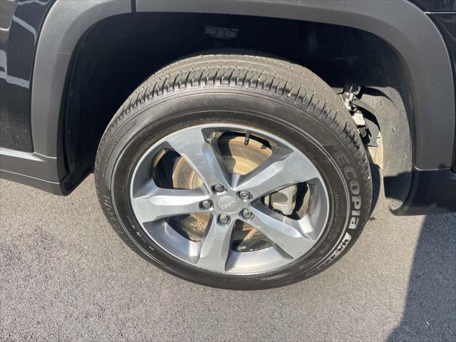 used 2022 Jeep Grand Cherokee L car, priced at $34,989
