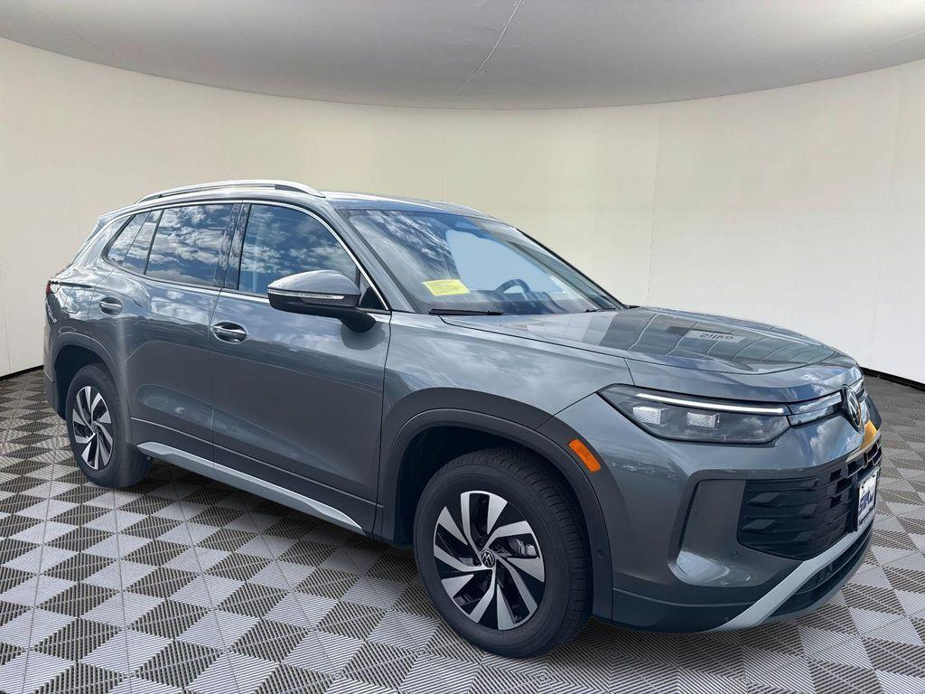 new 2025 Volkswagen Tiguan car