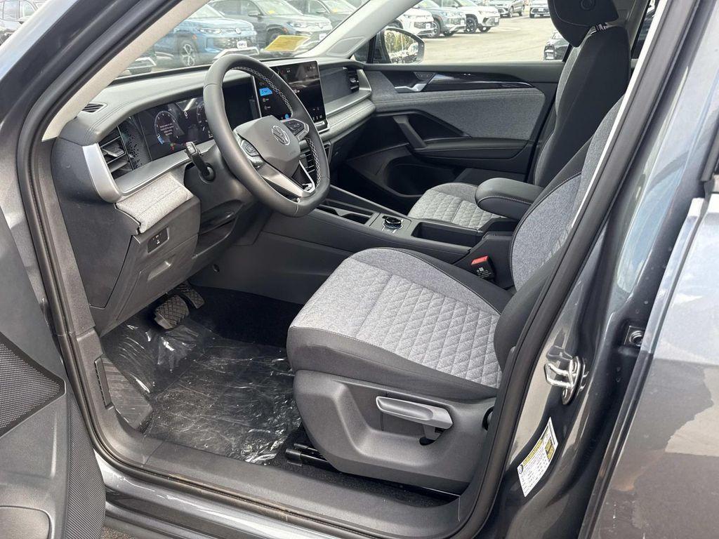 new 2025 Volkswagen Tiguan car, priced at $32,927