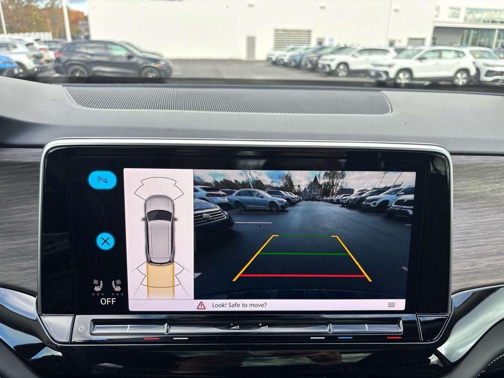 new 2026 Volkswagen Atlas car, priced at $50,432