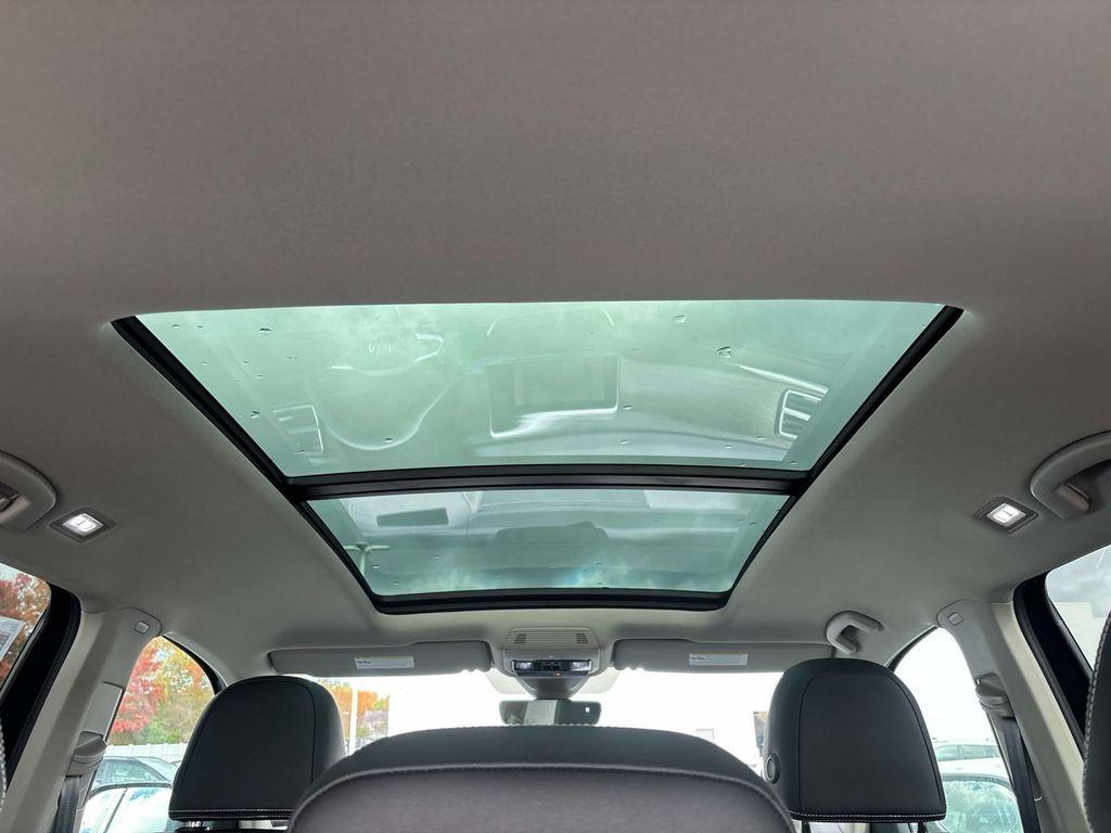 new 2026 Volkswagen Atlas car, priced at $50,432