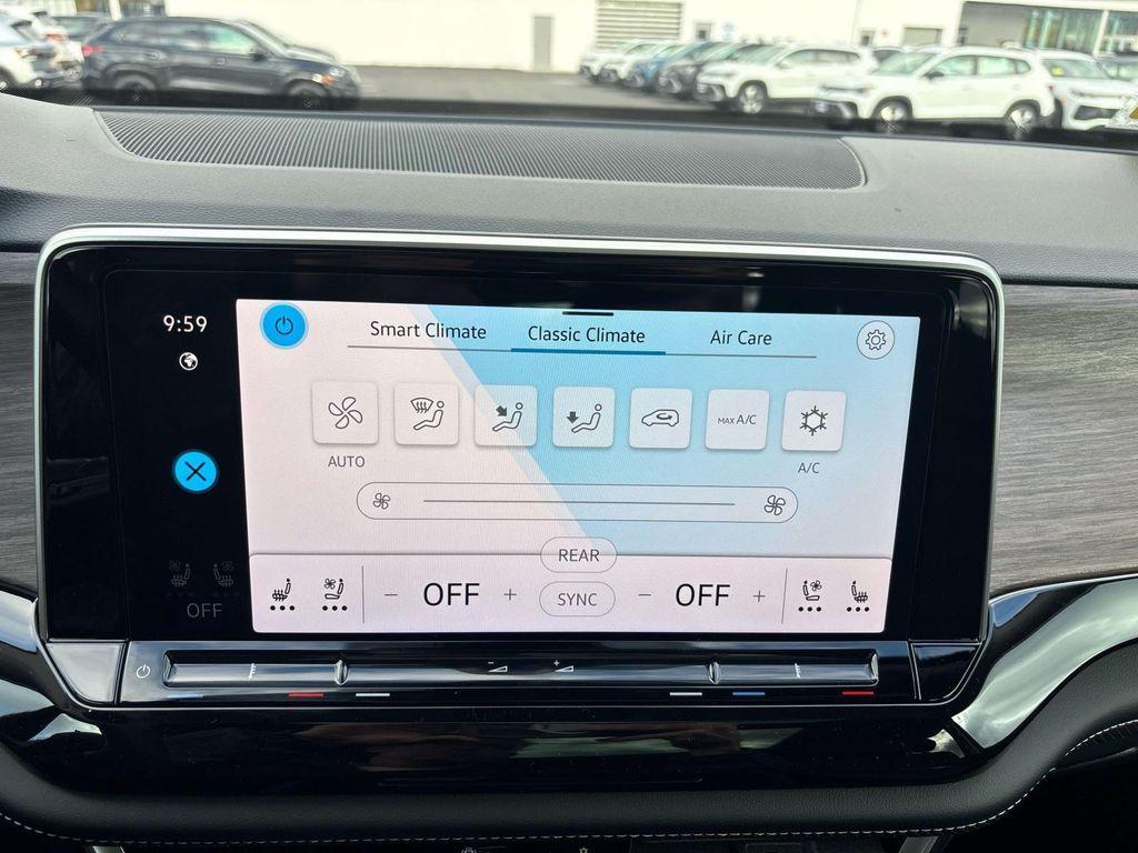 new 2026 Volkswagen Atlas car, priced at $50,432