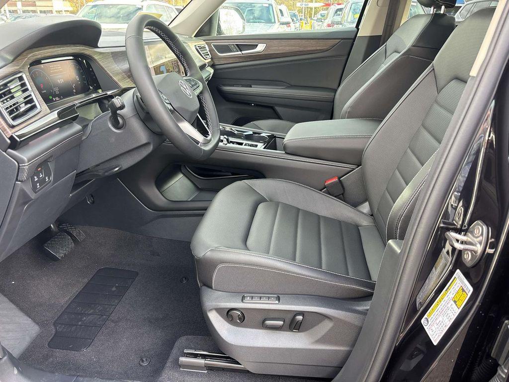 new 2026 Volkswagen Atlas car, priced at $50,432
