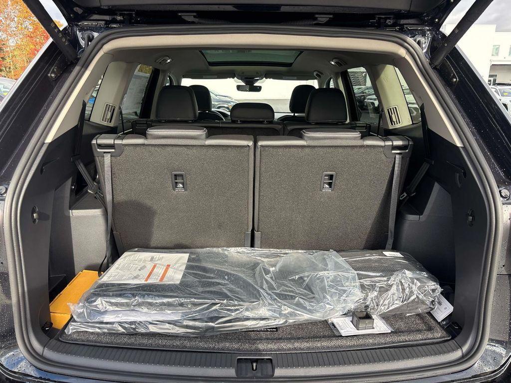 new 2026 Volkswagen Atlas car, priced at $50,432