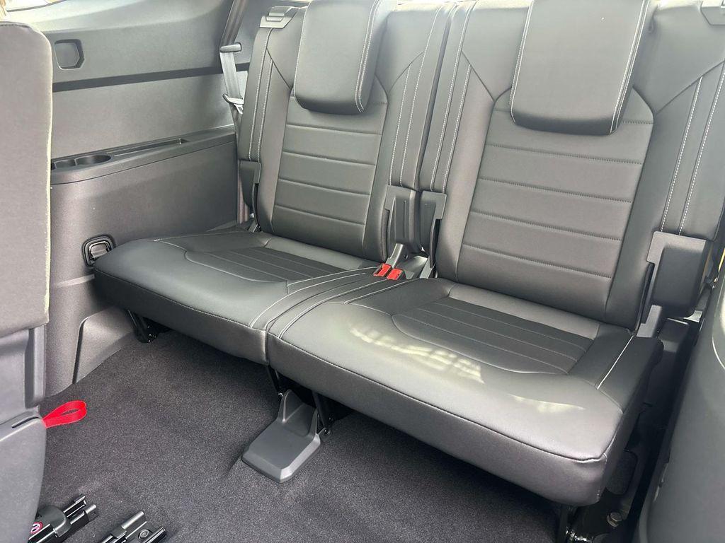 new 2026 Volkswagen Atlas car, priced at $50,432