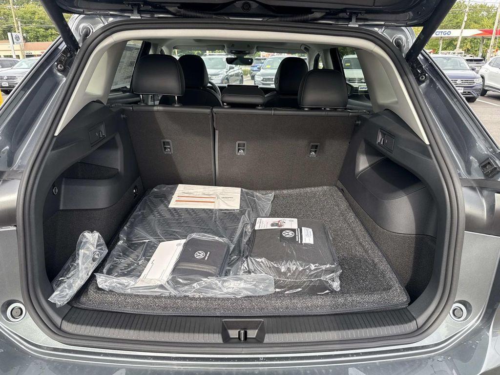 new 2025 Volkswagen Tiguan car, priced at $36,855