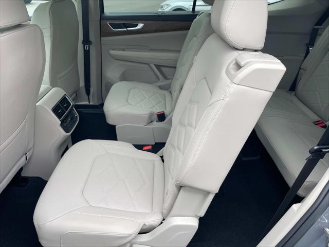 new 2025 Volkswagen Atlas car, priced at $45,413