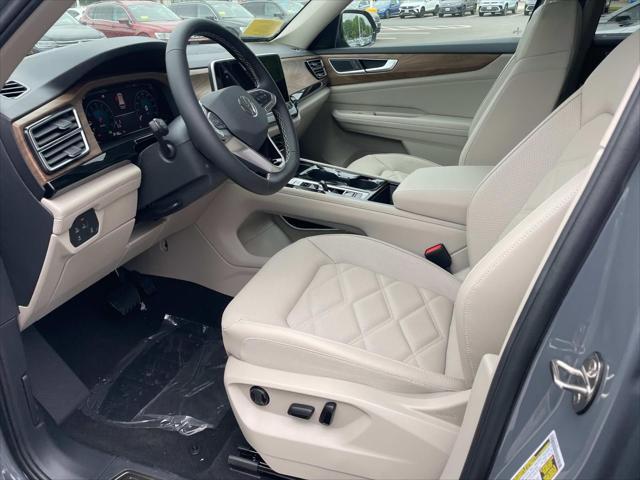 new 2025 Volkswagen Atlas car, priced at $45,413