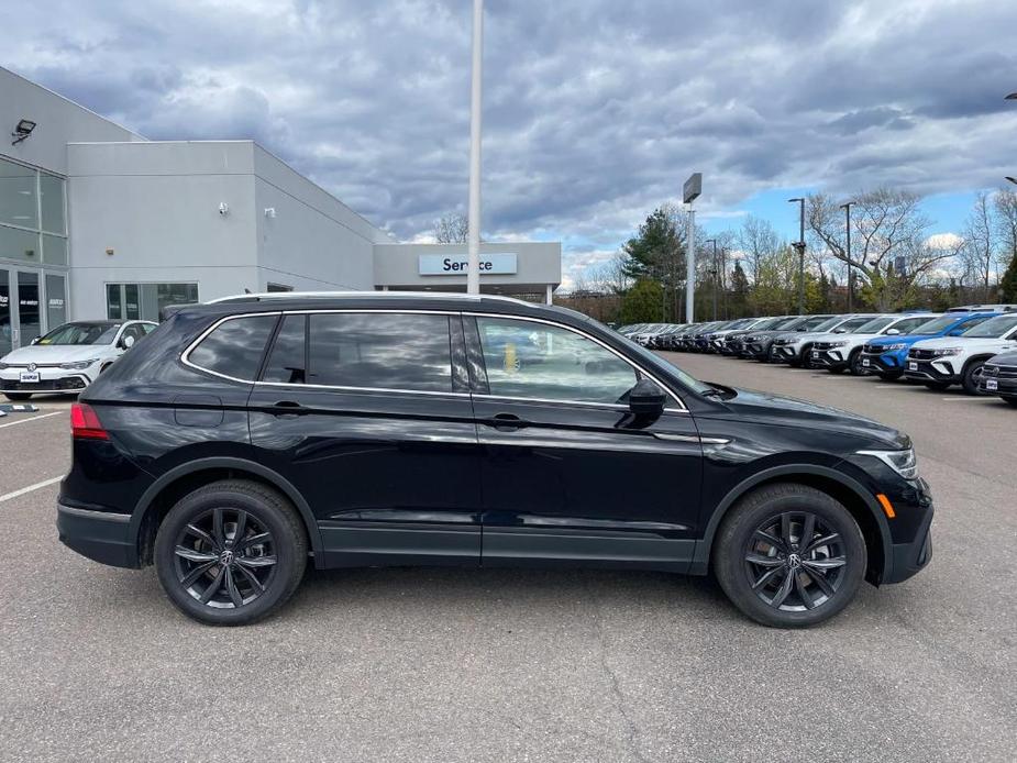 new 2024 Volkswagen Tiguan car, priced at $33,567