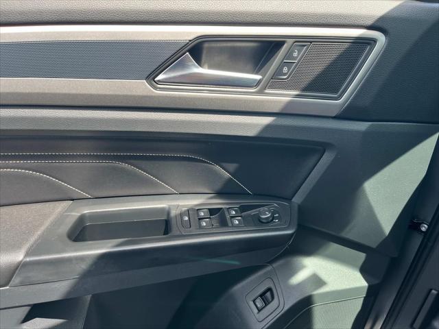 used 2020 Volkswagen Atlas Cross Sport car, priced at $20,989