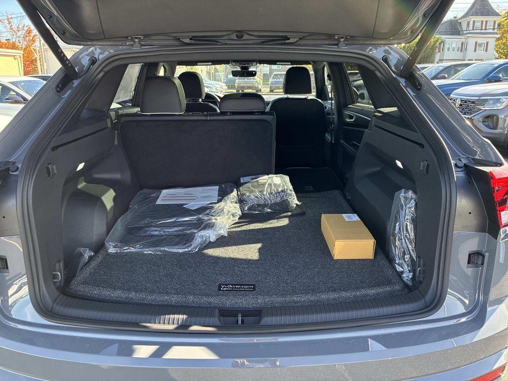 new 2026 Volkswagen Atlas Cross Sport car, priced at $54,946