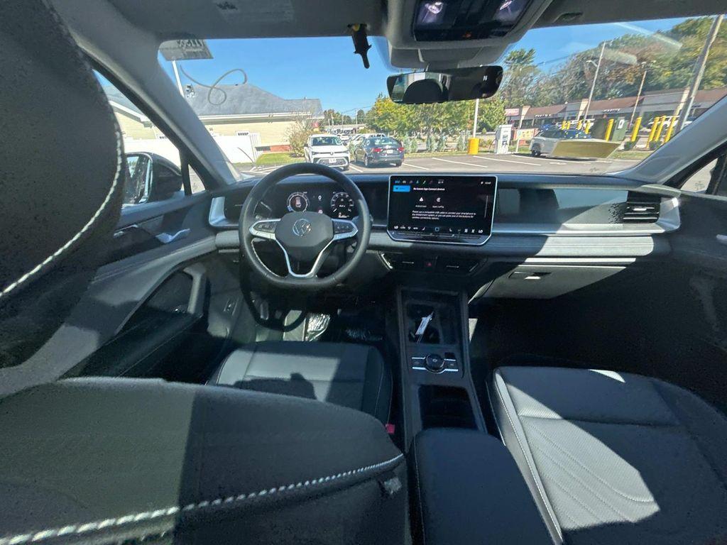 new 2025 Volkswagen Tiguan car, priced at $36,855