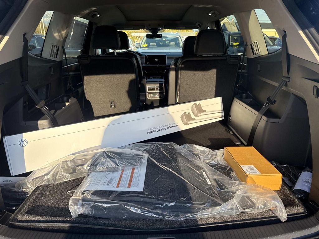 new 2026 Volkswagen Atlas car, priced at $48,637