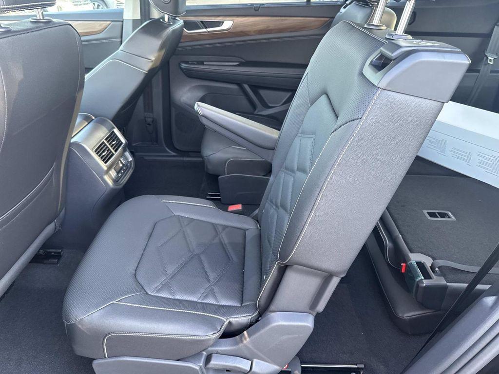 new 2026 Volkswagen Atlas car, priced at $48,637