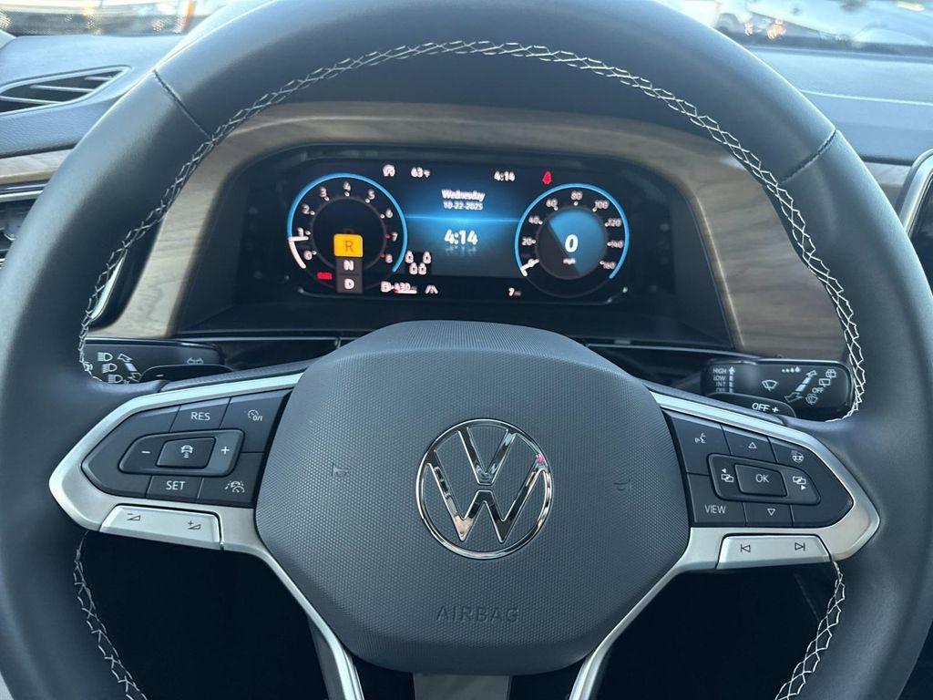 new 2026 Volkswagen Atlas car, priced at $48,637