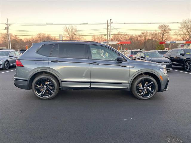 new 2024 Volkswagen Tiguan car, priced at $33,611