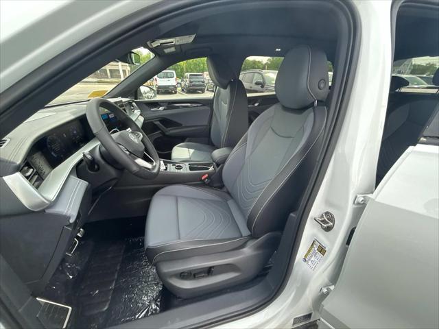 new 2025 Volkswagen Tiguan car, priced at $38,992
