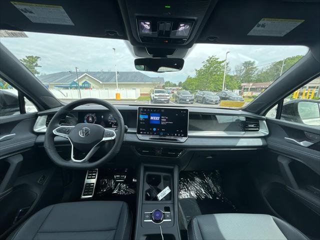 new 2025 Volkswagen Tiguan car, priced at $38,992