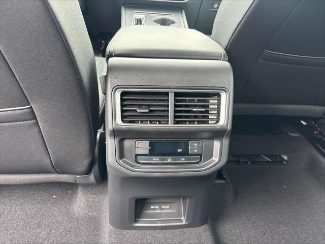 new 2025 Volkswagen Atlas car, priced at $40,038