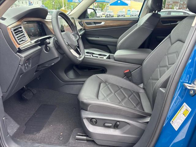 new 2025 Volkswagen Atlas car, priced at $40,038