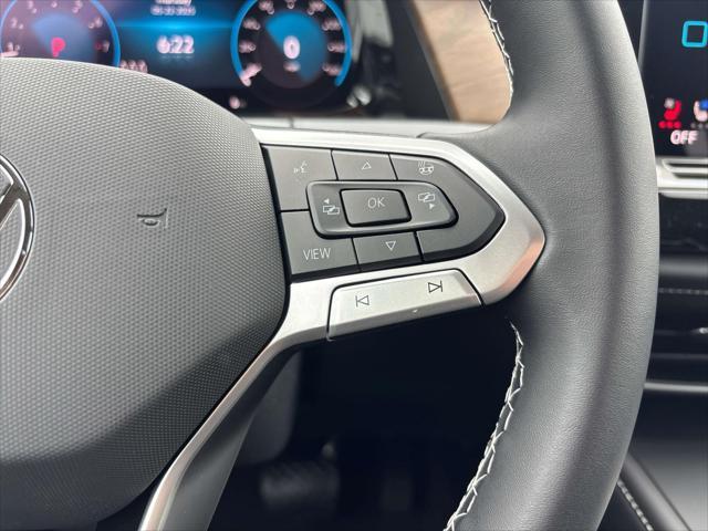 new 2025 Volkswagen Atlas car, priced at $40,038